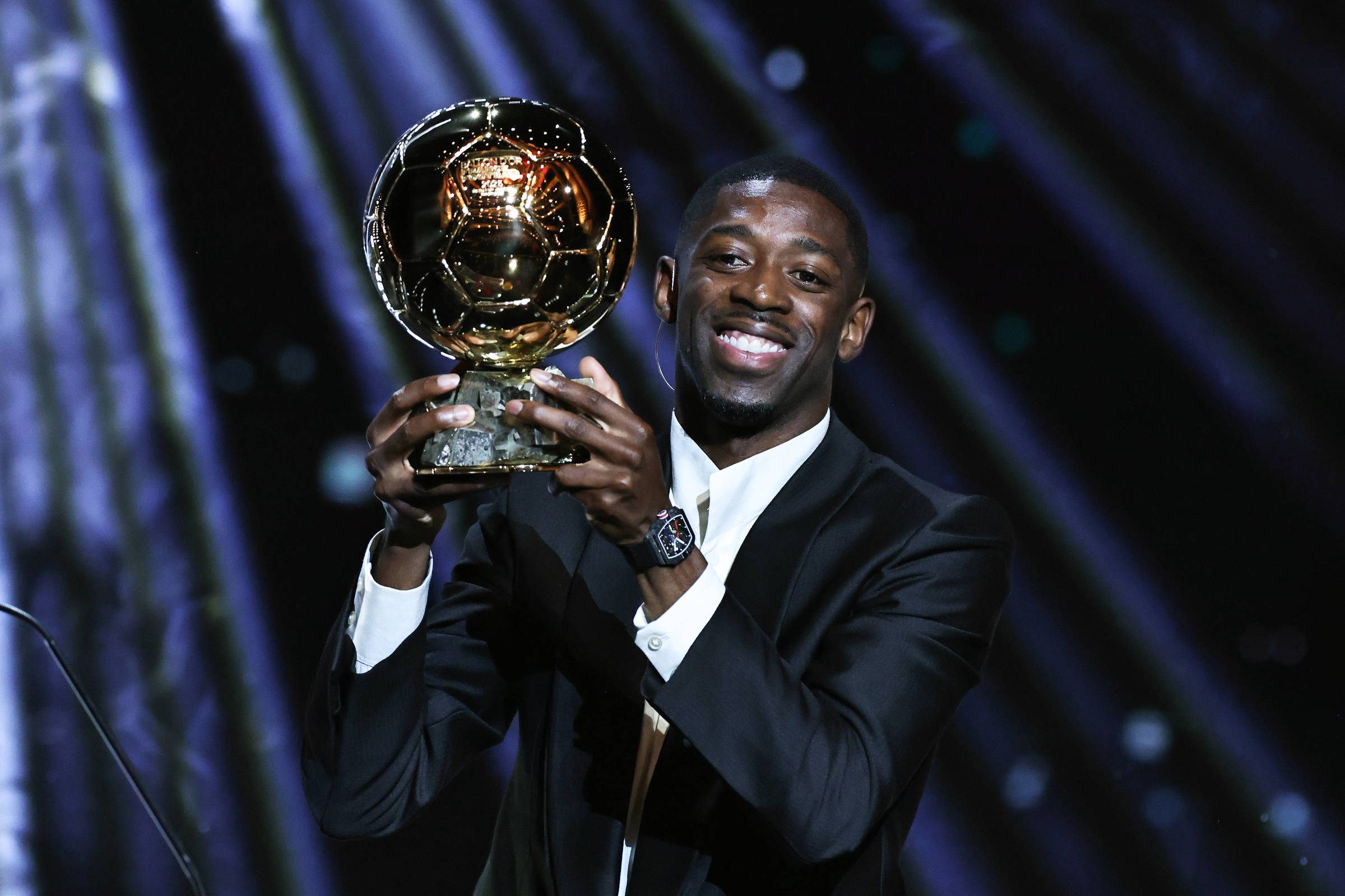 Neymar Ri de Dembélé, Vencedor da Bola de Ouro, em Memes – 24/09/2025