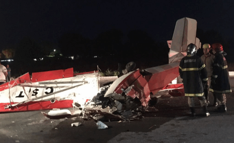 Avião cai na pista de Aragarças, Goiás, e mata dois pilotos