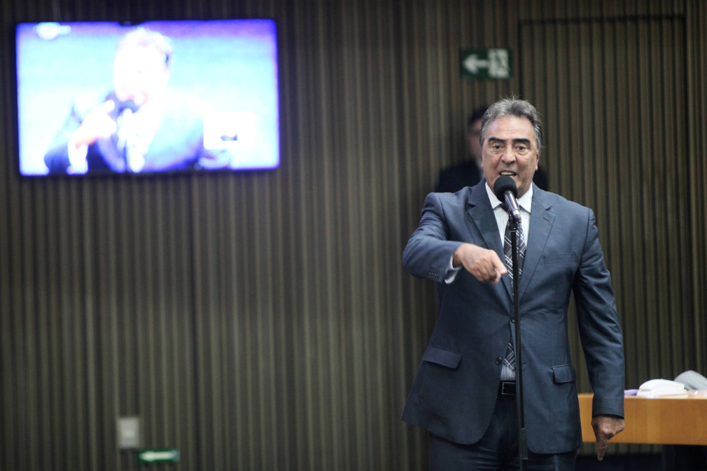 Pedido Judicial Busca Anular Nomeação de Condenado por Antissemitismo