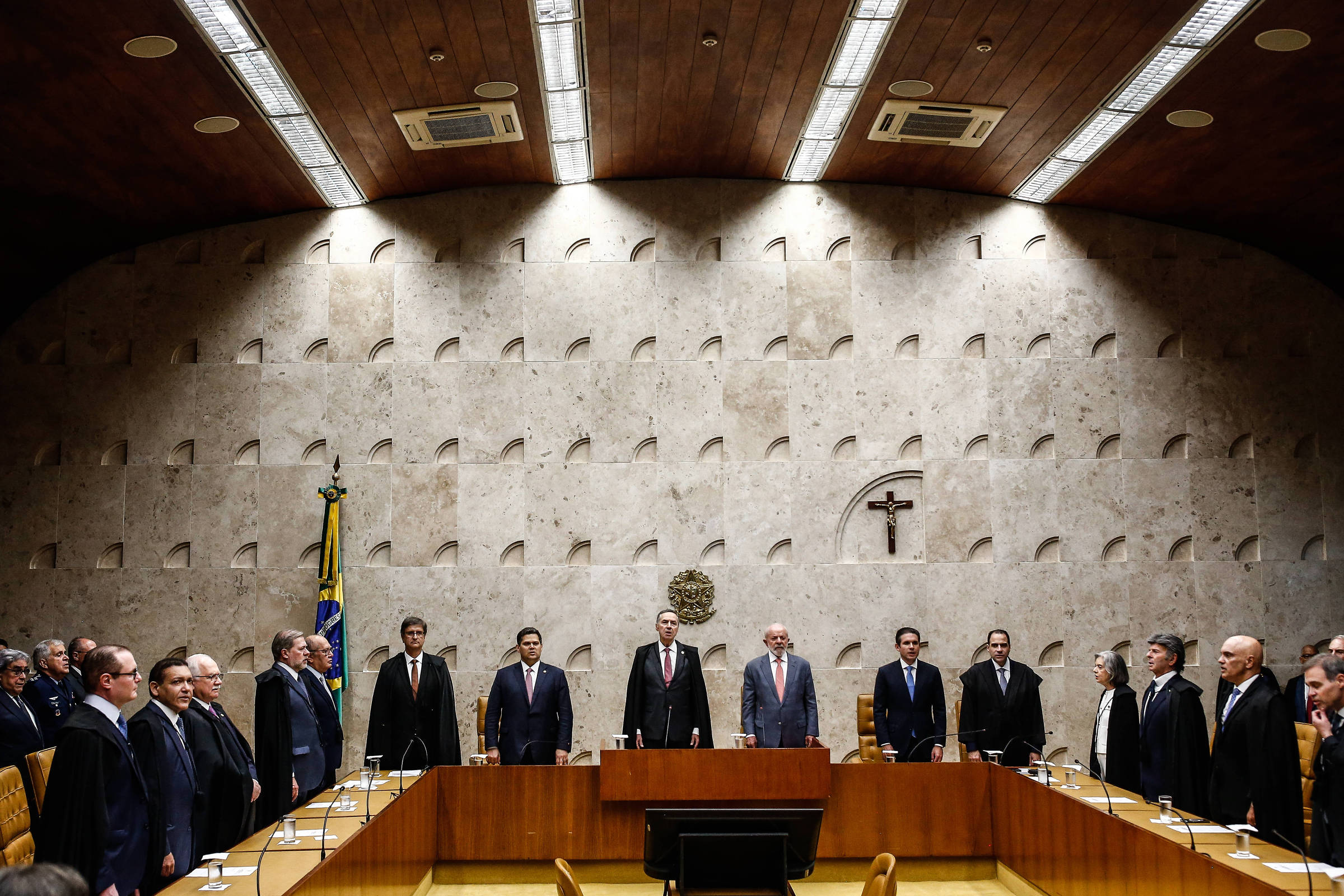 Lula Indica Apenas uma Mulher entre os Dez Nomados para o STF em 13 de Outubro de 2025