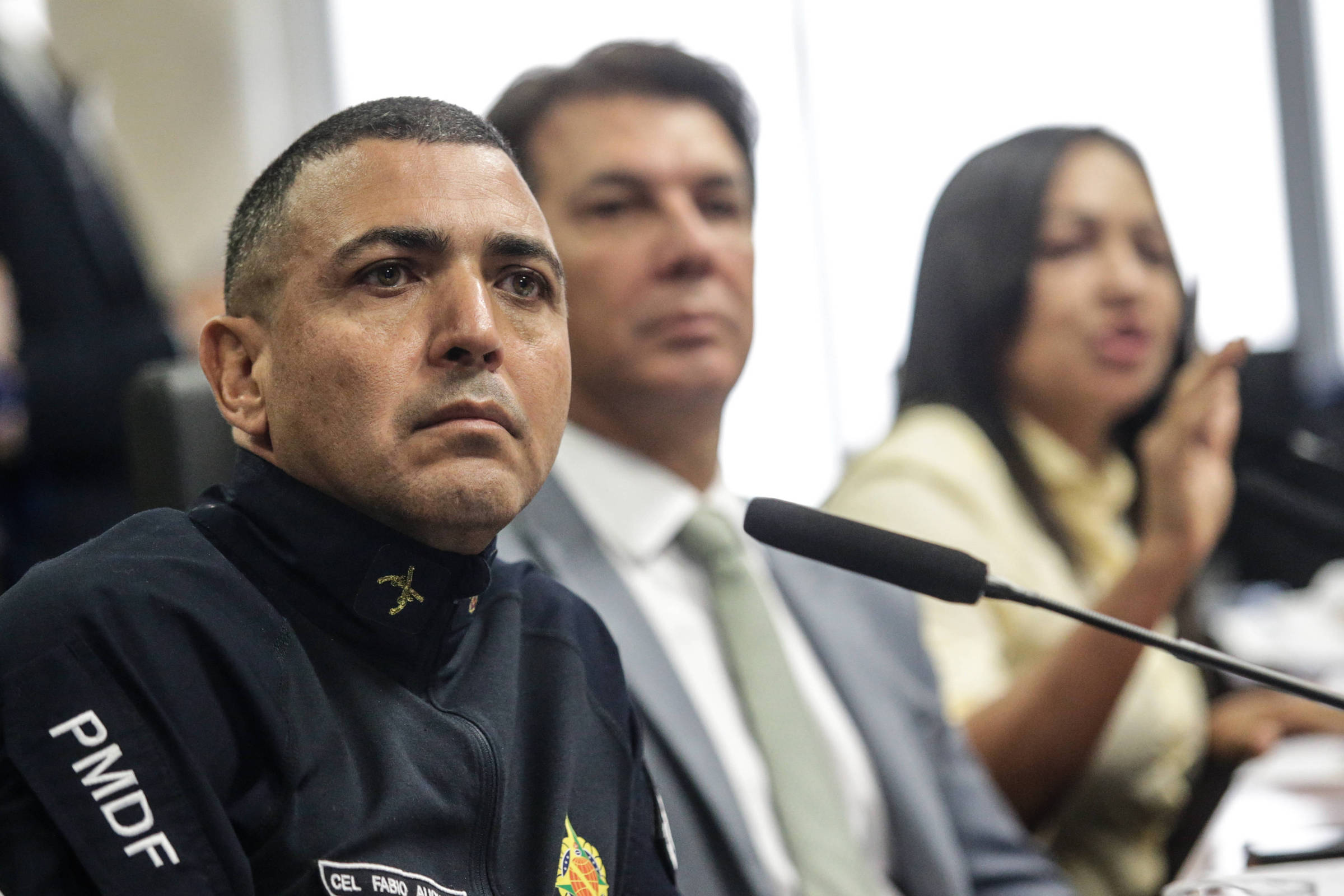 Policiais Militares Pedem Absolvição de Colegas Envolvidos nos Eventos de 8 de Janeiro – 17/10/2025 – Poder