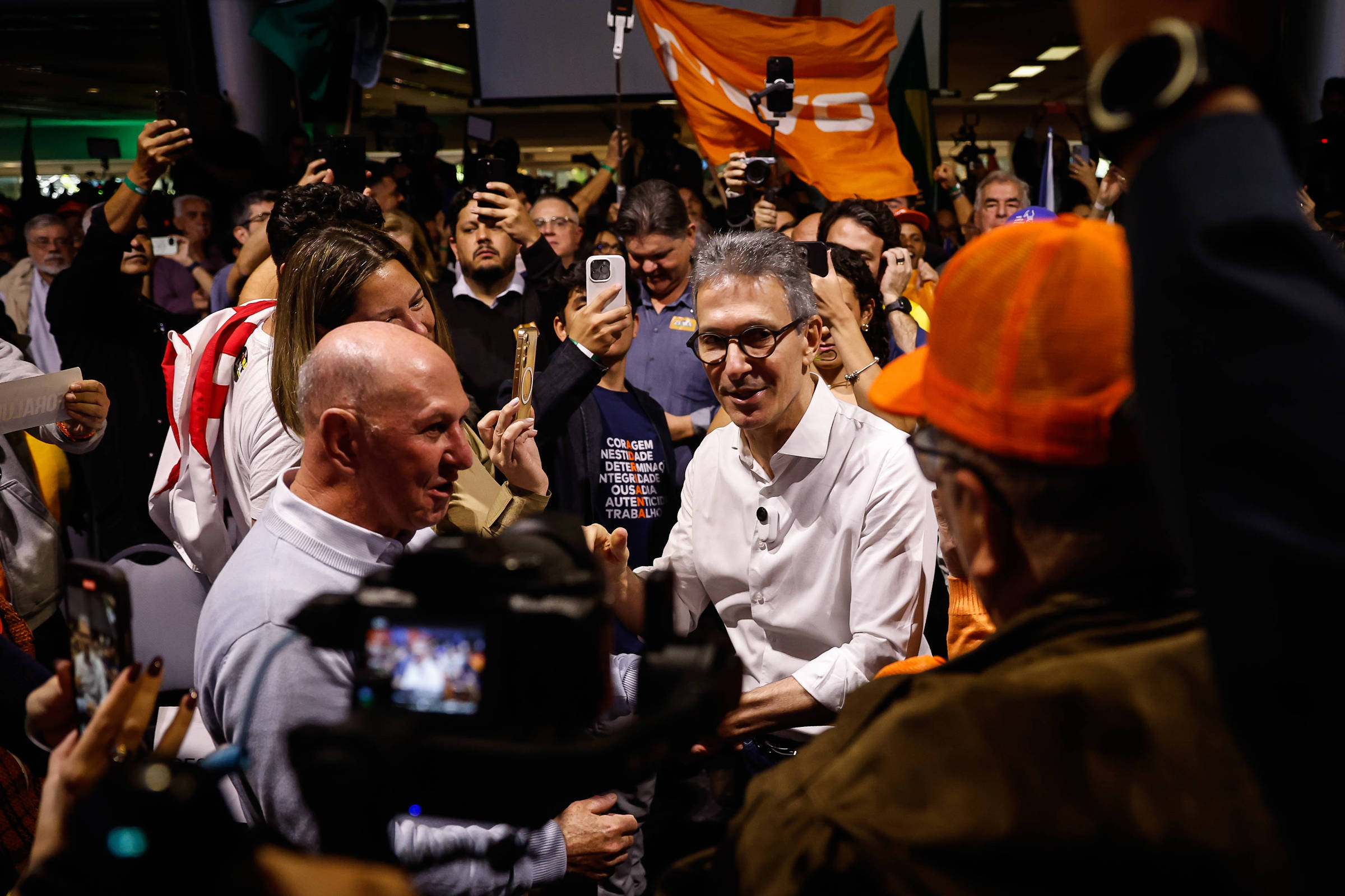 Suspeitas de Desvios no Fundo Eleitoral Atingem Novo, de Zema, em Minas Gerais – 03/10/2025 – Poder