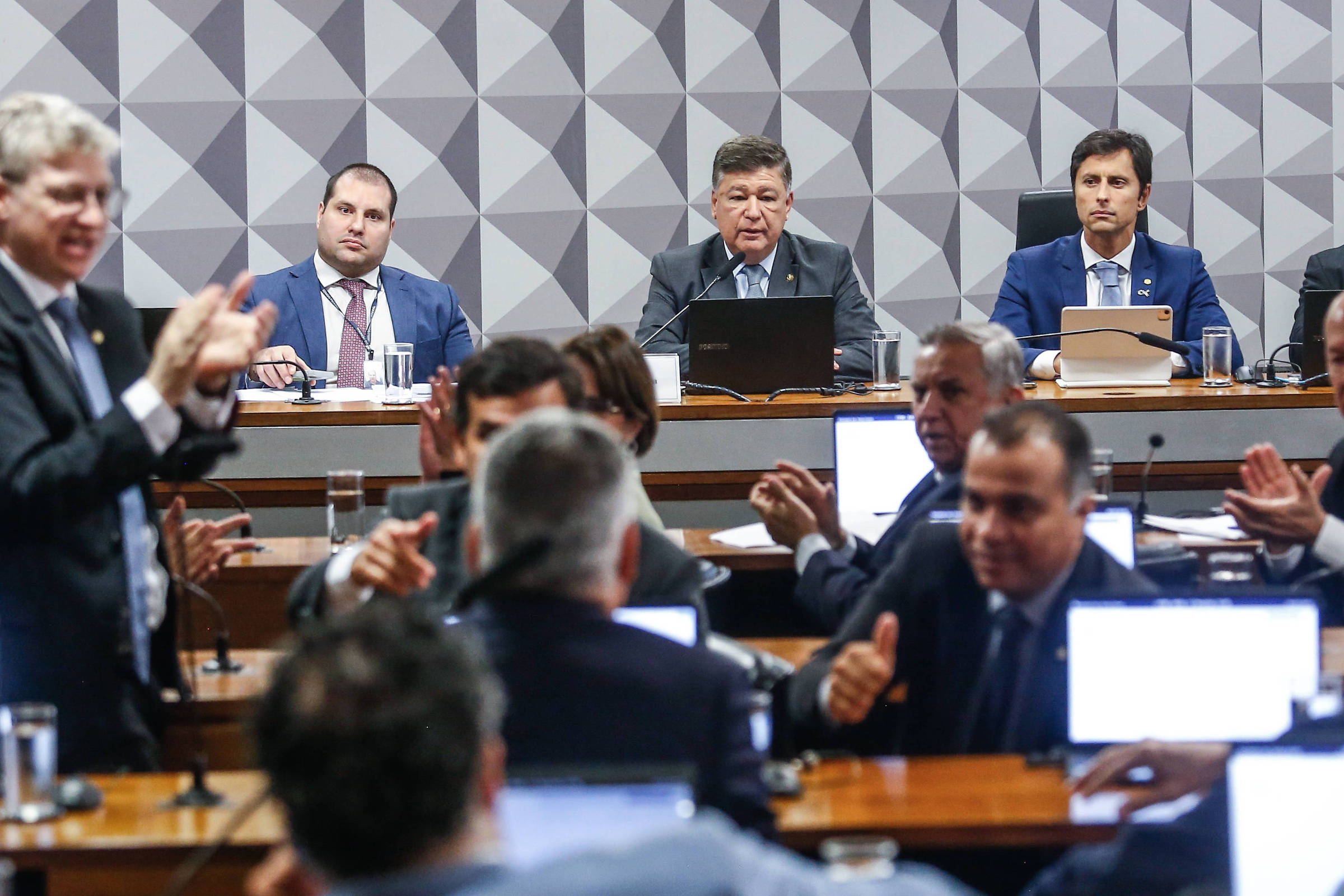 PT Move Ação Judicial contra Membros da CPI do INSS por Ofensas a Lula em 14 de Outubro de 2025