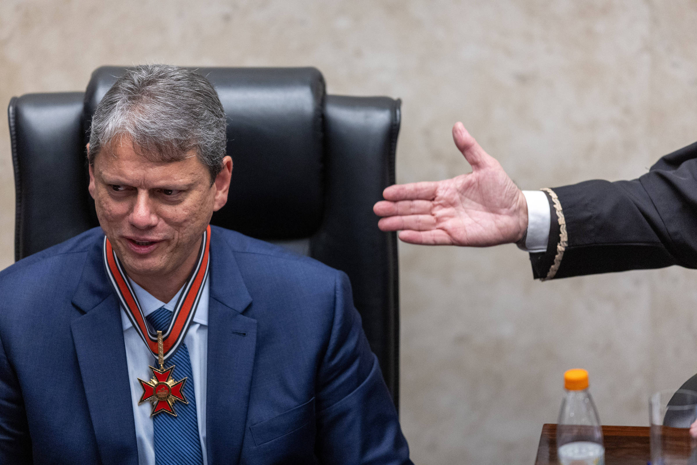 Governador Tarcísio Reitera Compromisso com a Transparência em Emenda Legislativa – 28/10/2025 – Poder