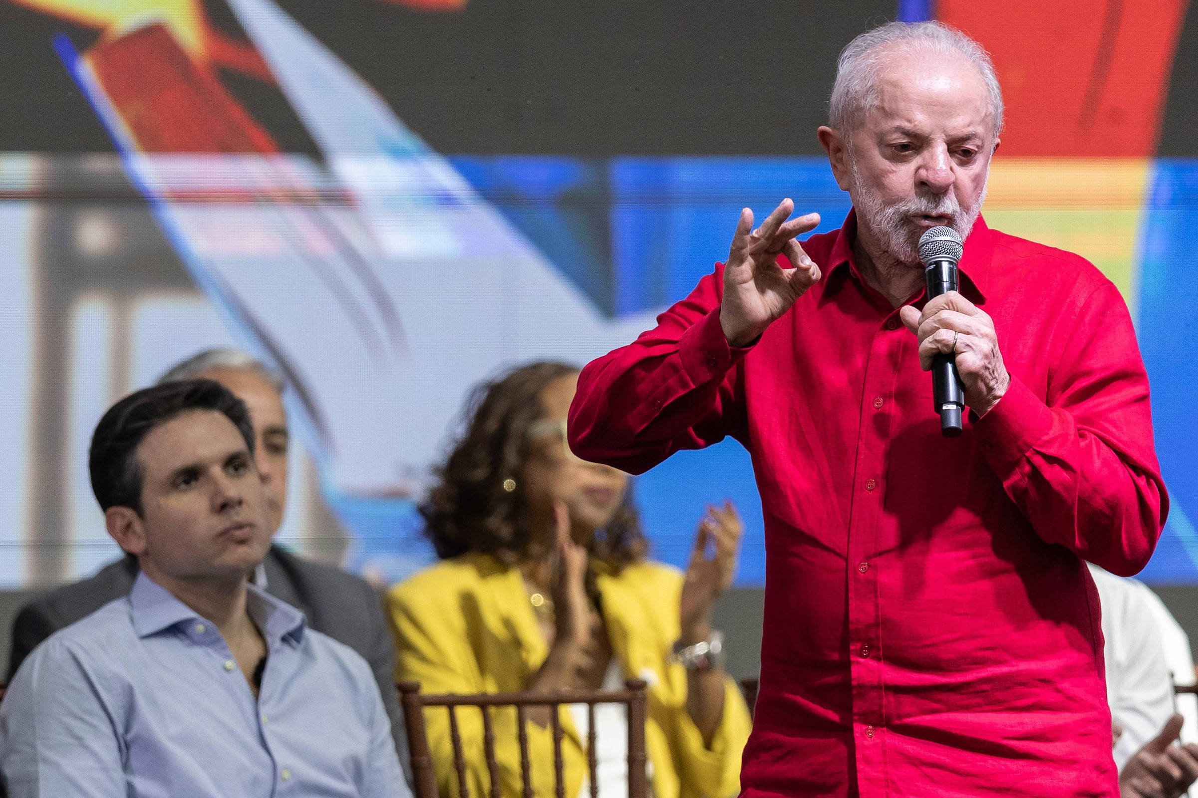 Análise Crítica: O Uso do Termo ‘Desnecessário’ na Política Brasileira