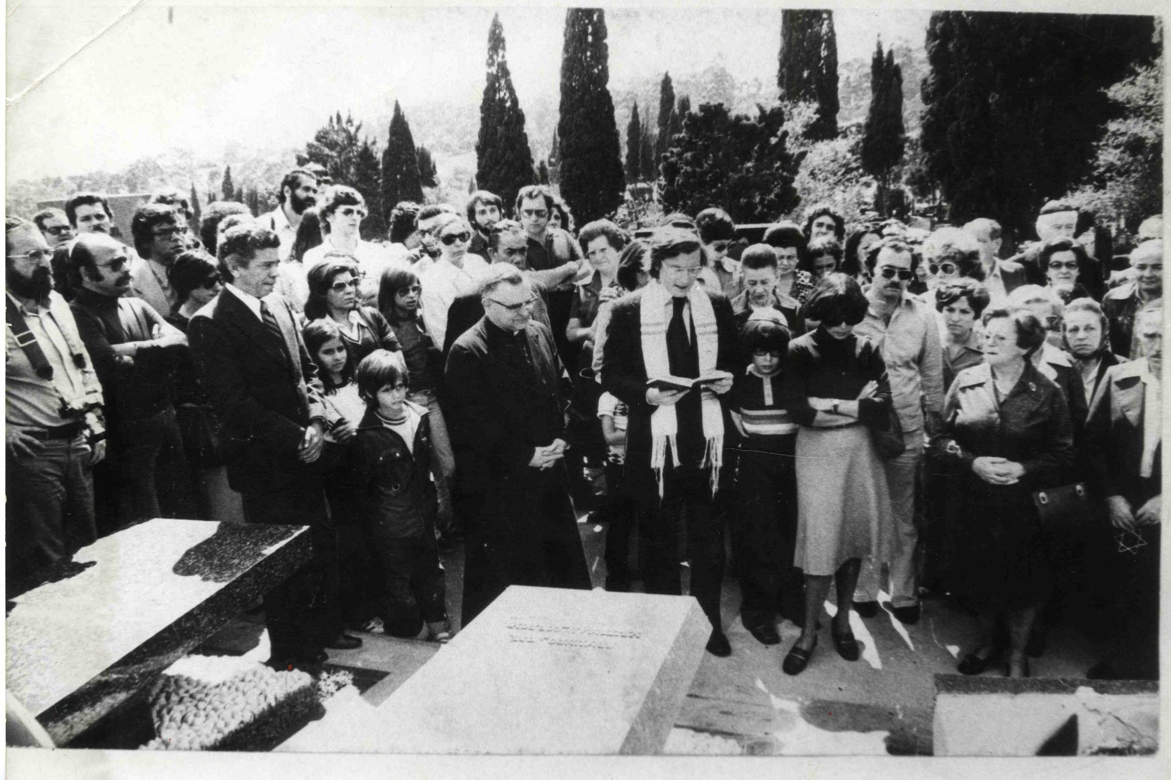 Antissemitismo Durante a Ditadura Militar: O Caso de Vladimir Herzog – 23/10/2025 – Poder