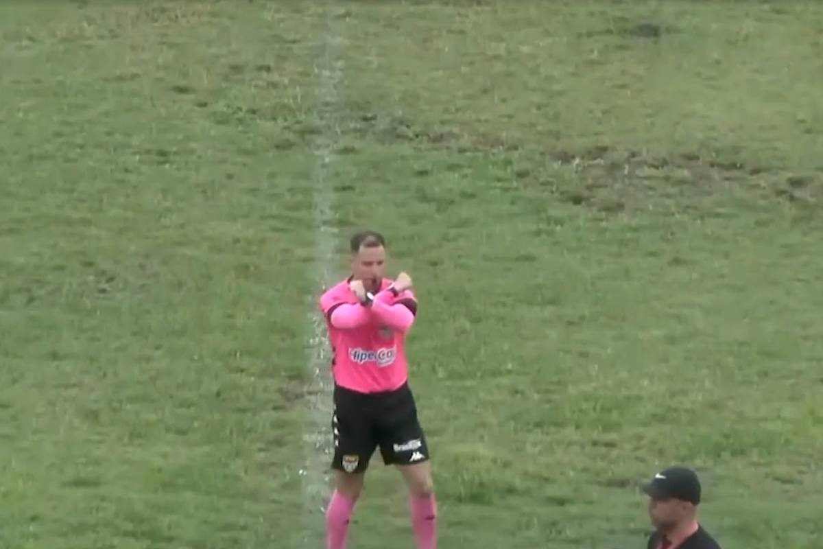 Mulher é detida por racismo durante partida do Campeonato Paulista Sub-12 – 20/10/2025 – Esporte