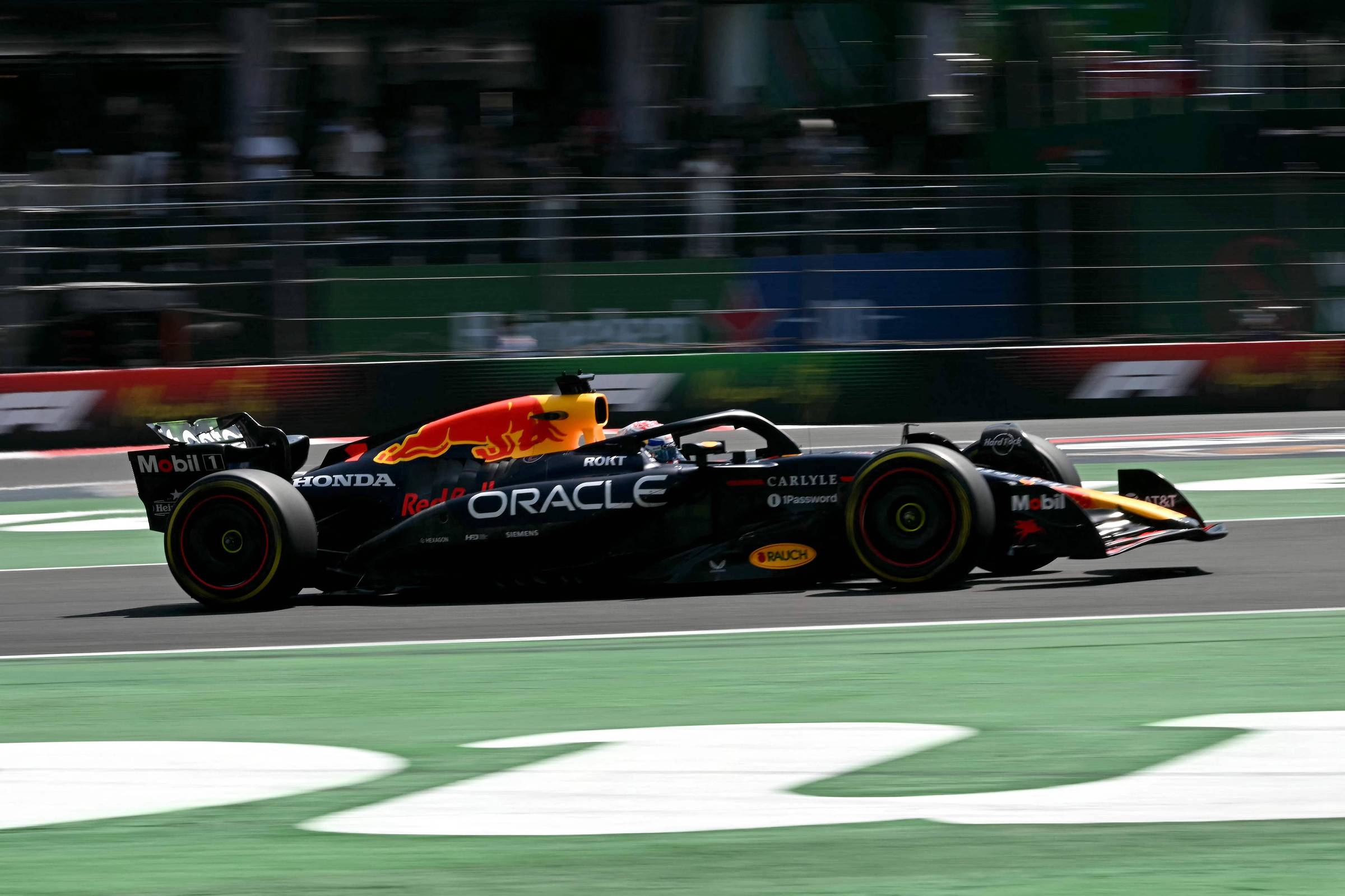 Max Verstappen tenta reverter situação desfavorável na F1 – 25/10/2025 – Esporte