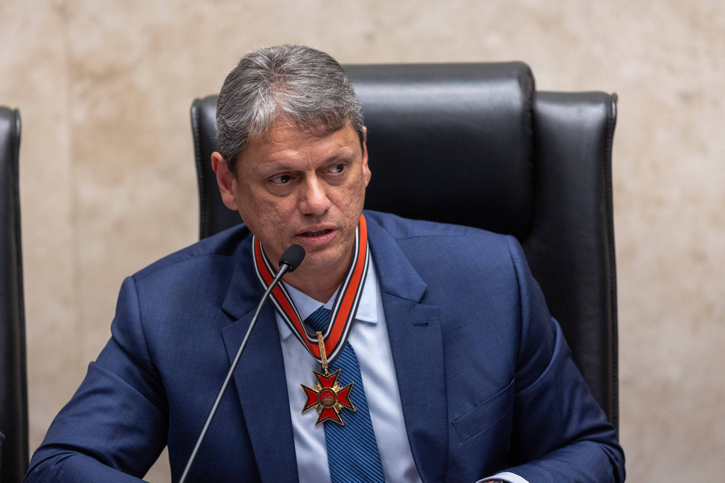 Tarcísio Gomes de Freitas Encontra Ministros do STJ e STF em Brasília para Discussões Políticas – 28 de Outubro de 2025