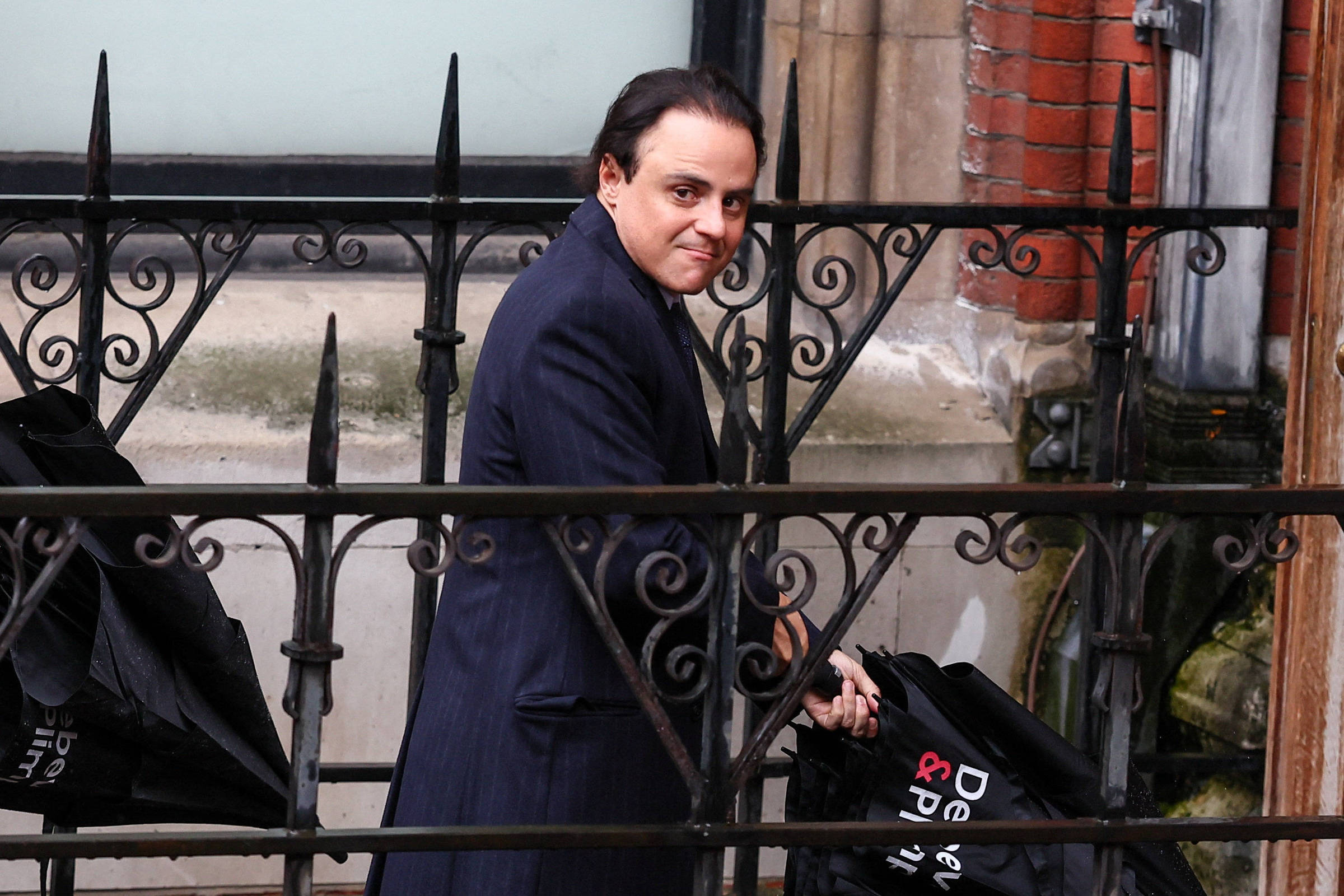 Ecclestone: Massa foi responsável por perder título da F1 por erros pessoais – 29/10/2025 – Esporte