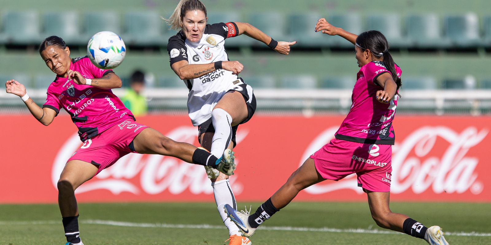 Libertadores Feminina: Corinthians começa trajetória em busca do hexacampeonato com empate