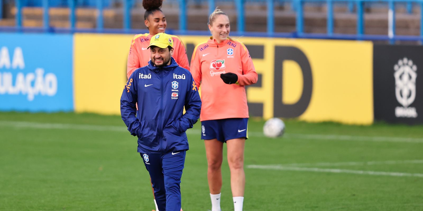 Arthur Elias busca equilíbrio em amistoso contra a Inglaterra