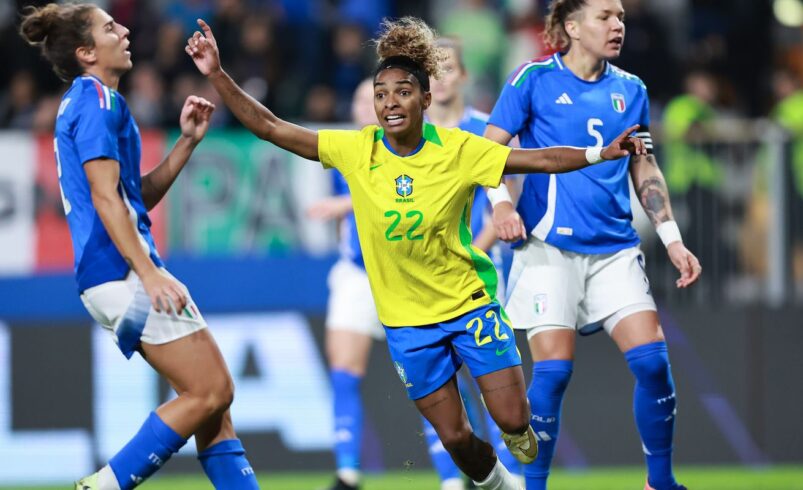 Brasil vence Itália por 1 a 0 e reforça sua hegemonia no futebol internacional