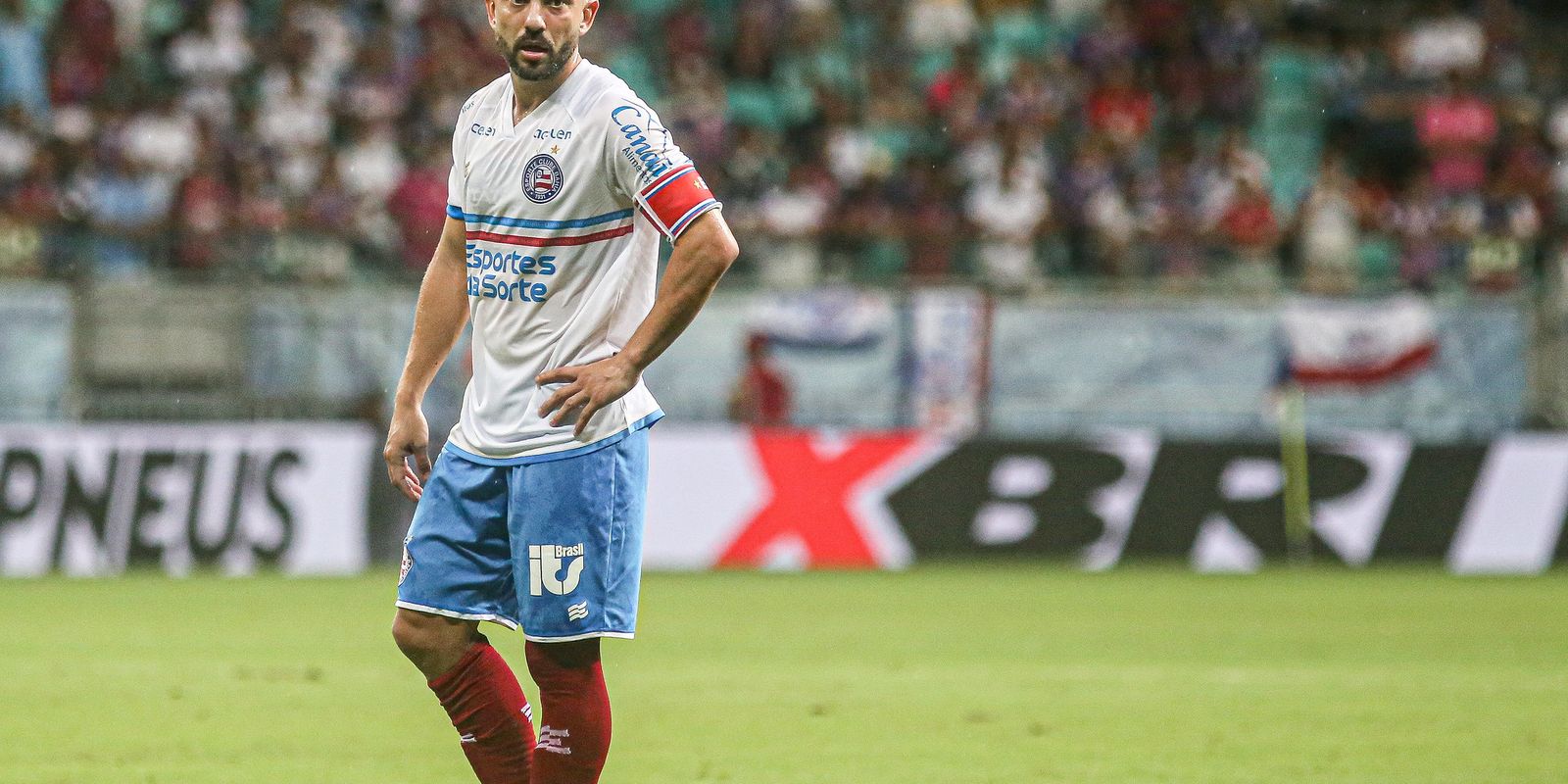 Everton Ribeiro realiza cirurgia de tireoide após diagnóstico de câncer