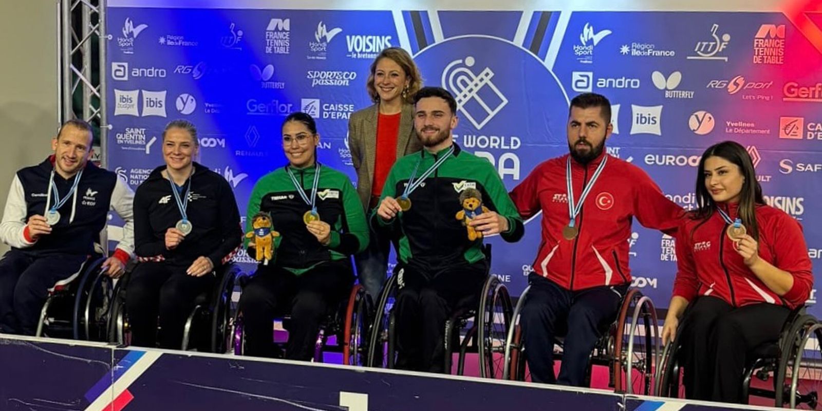 Paralimpíadas: Thaís Severo conquista medalhas de ouro e prata no Tênis de Mesa na França