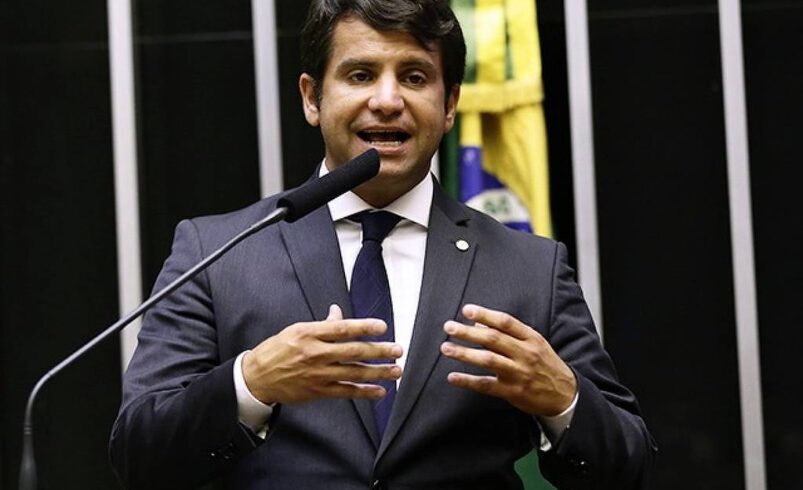 Relator Celebra Aprovação de Projeto de Regulamentação do Streaming em Brasília – 06/11/2025