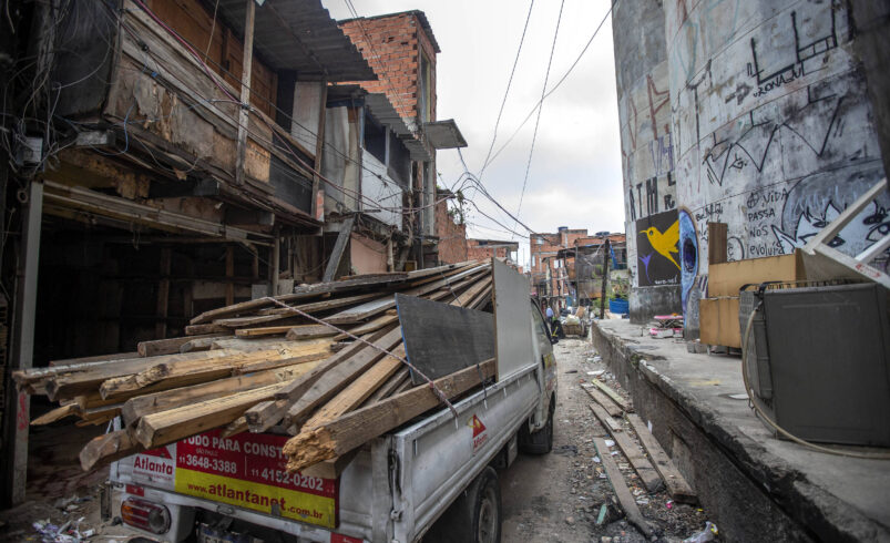 Governo de Tarcísio Inicia Campanha Publicitária para Remoção da Favela do Moinho