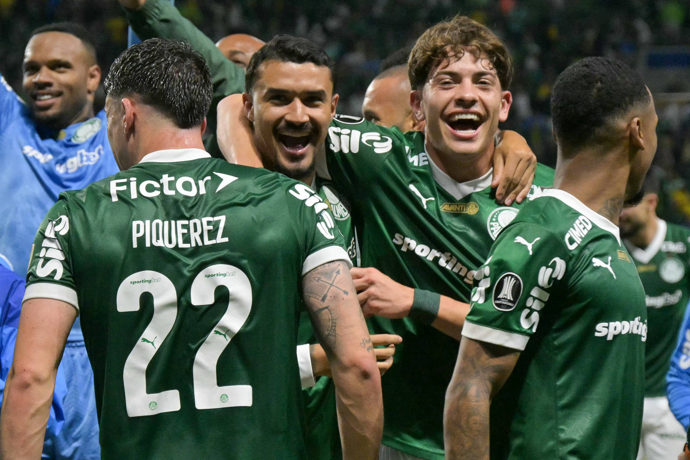 Palmeiras Brilha em Vitória Sobre a LDU – 01/11/2025 – Tostão