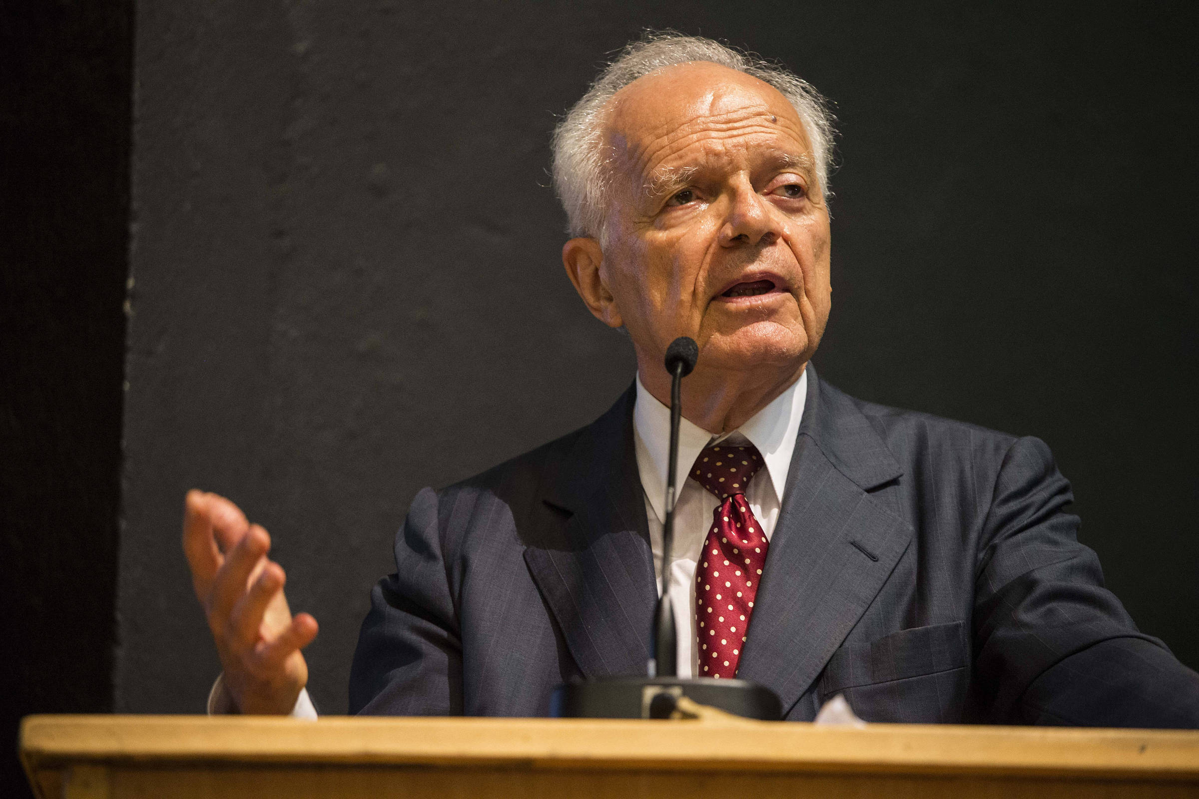 Konder Comparato Afirma que Anistia a Bolsonaro Representaria Impunidade – 12 de Setembro de 2025