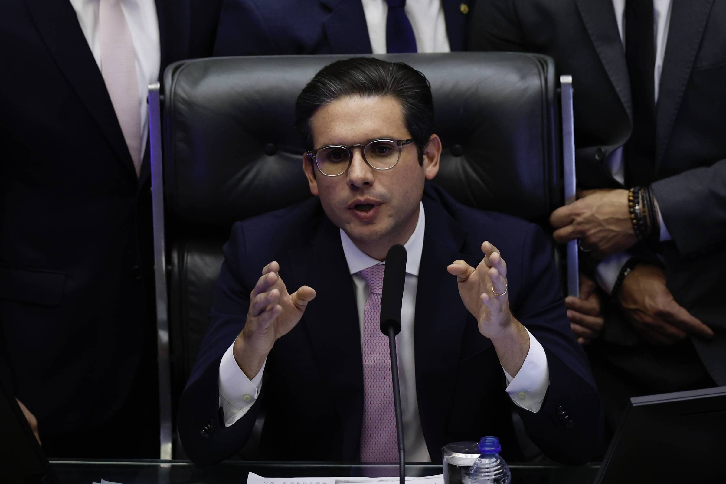 Câmara adia discussão sobre anistia para após julgamento em Brasília – 09/09/2025