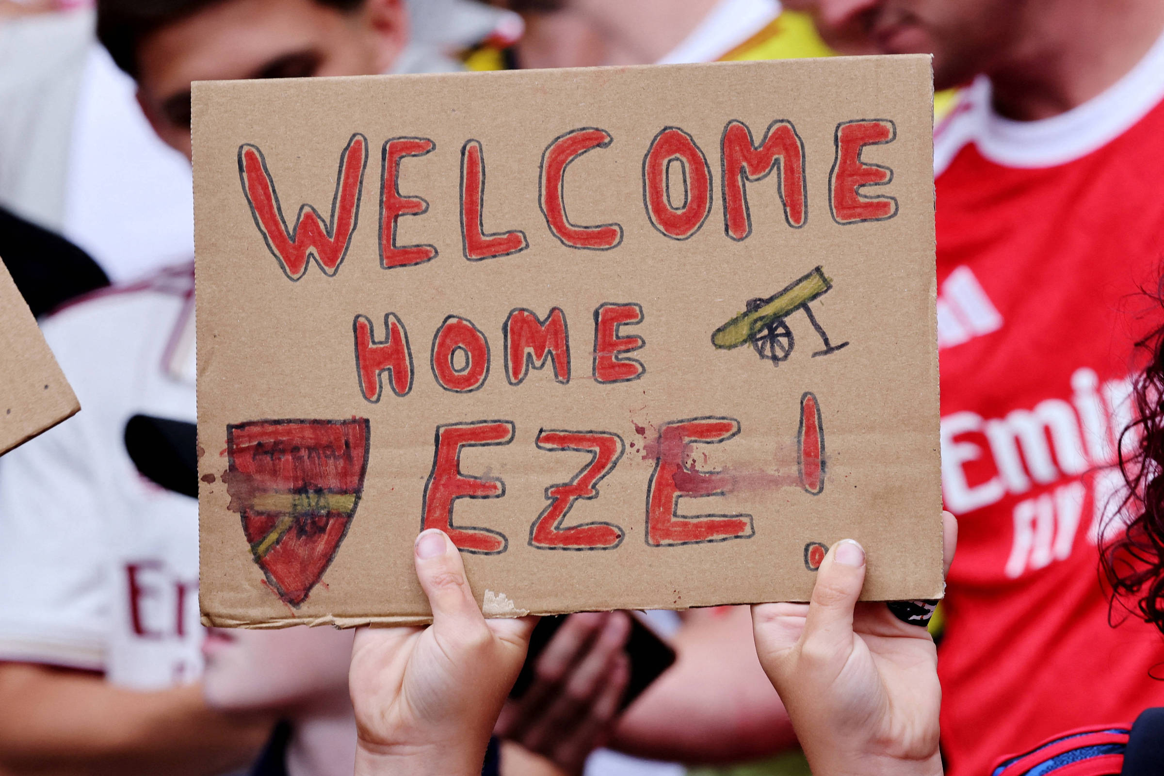 “Vitória sobre o Arquirrival: O Sabor da Conquista no Esporte” – 31/08/2025 – O Mundo É uma Bola