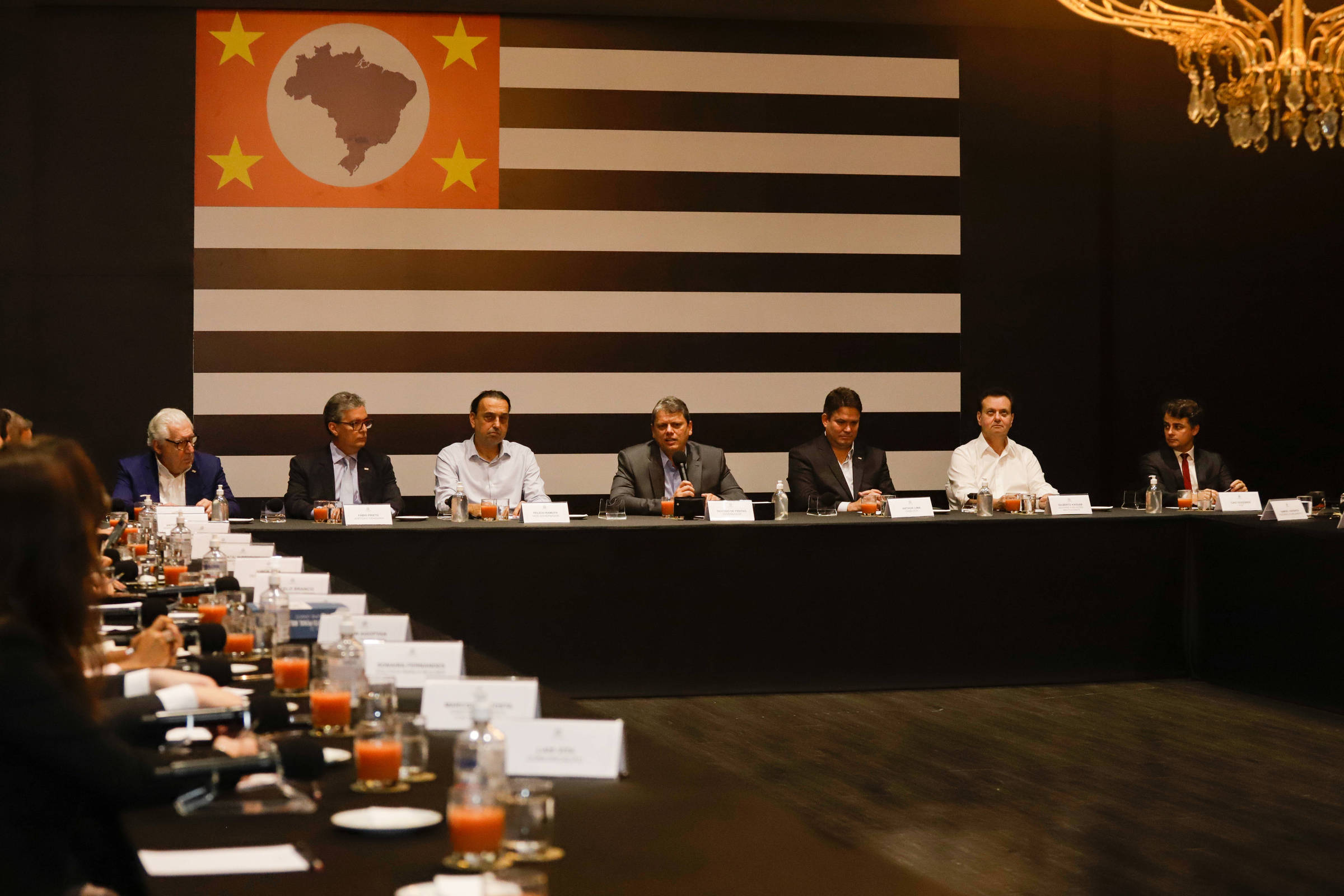 “Deputado de São Paulo Propõe Incorporação de Abono à Remuneração” – 07/09/2025 – Painel