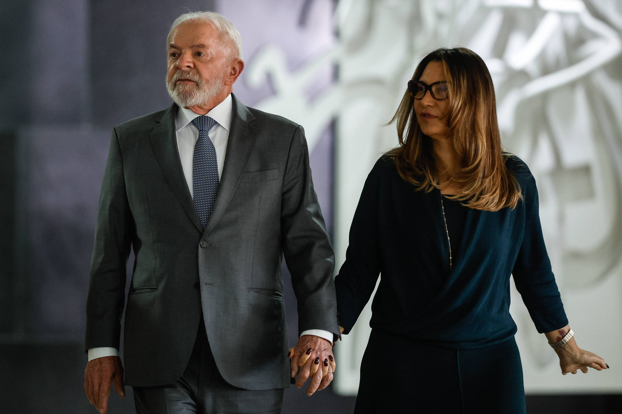 Lula Cultiva Pé de Caju em Brasília e Janja Comenta: ‘Caju Soberano’ – 06/09/2025