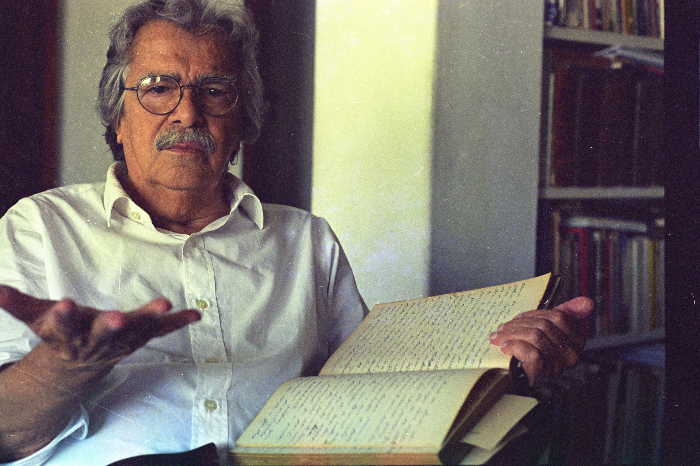 Análise sobre os 40 anos de redemocratização no Brasil é tema de novo livro