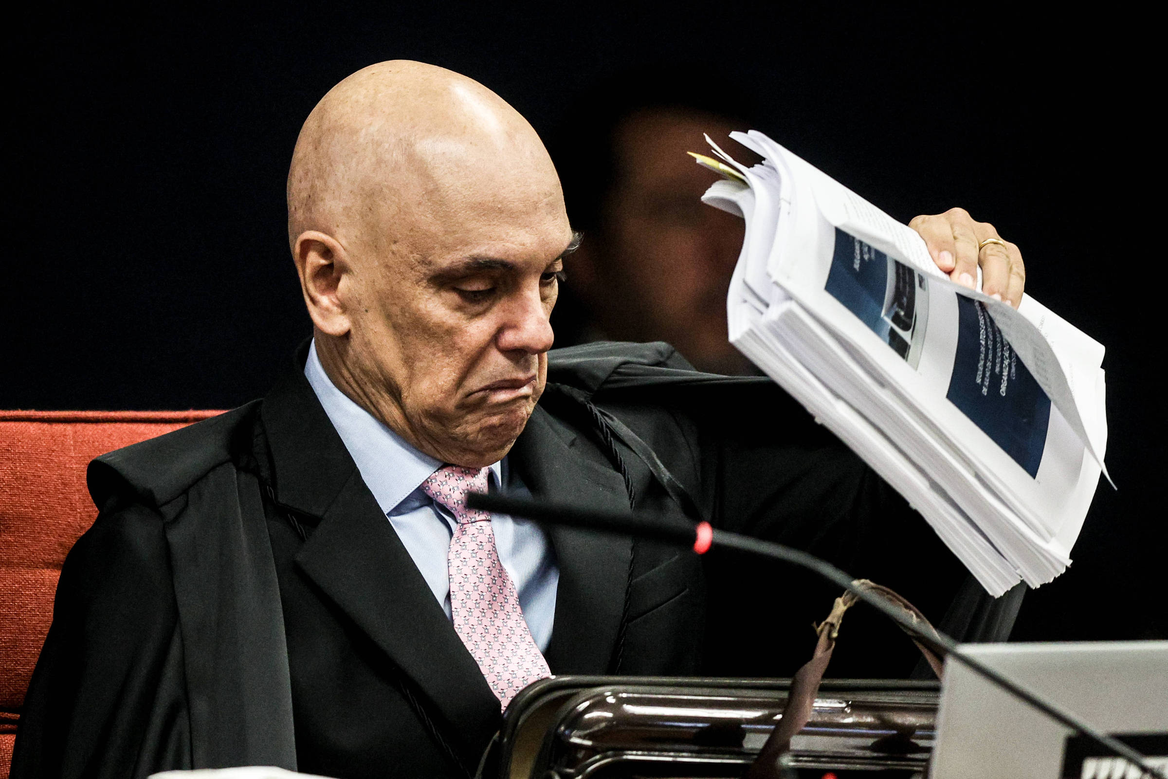 Análise Política: Moraes Mantém Tom Cênico e Visceral em Audiência de 5 Horas – 09/09/2025