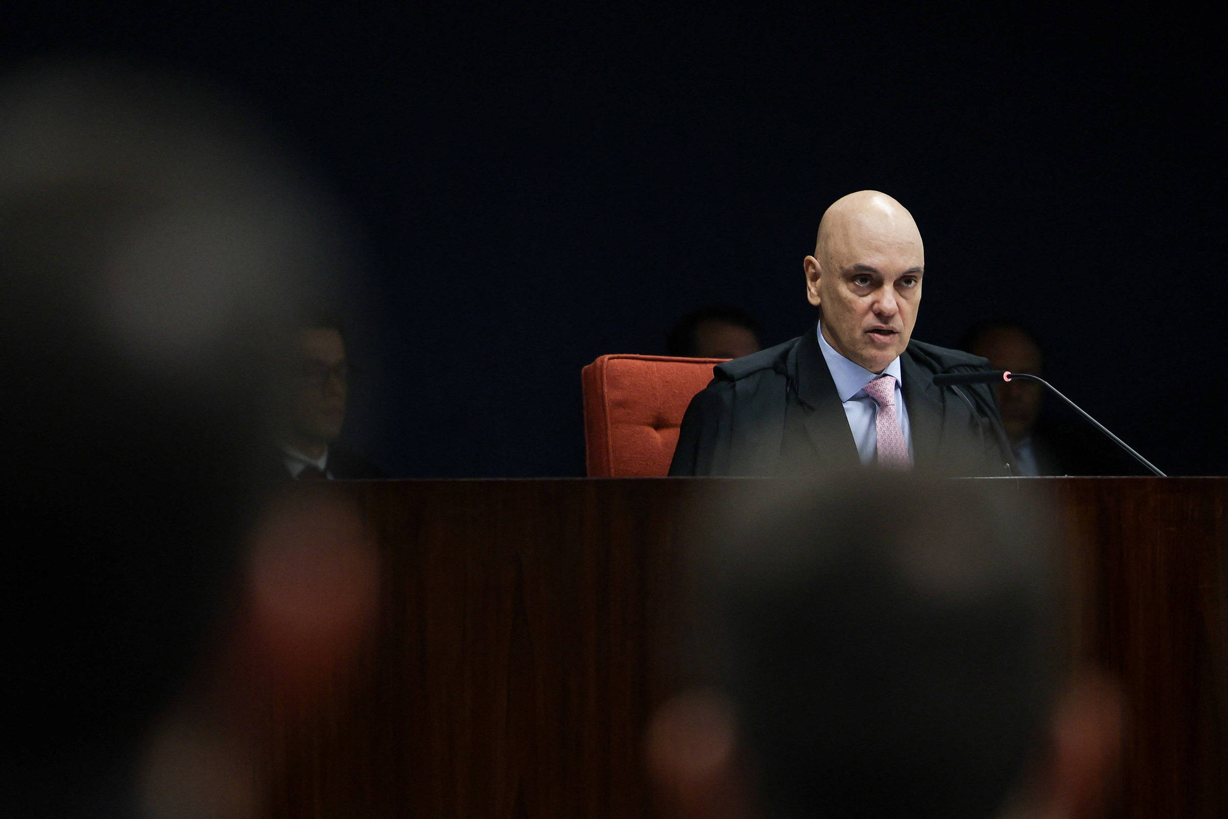 Ministro Moraes Emite Voto pela Condenação de Bolsonaro em Caso de Tentativa de Golpe – 09/09/2025 – Poder