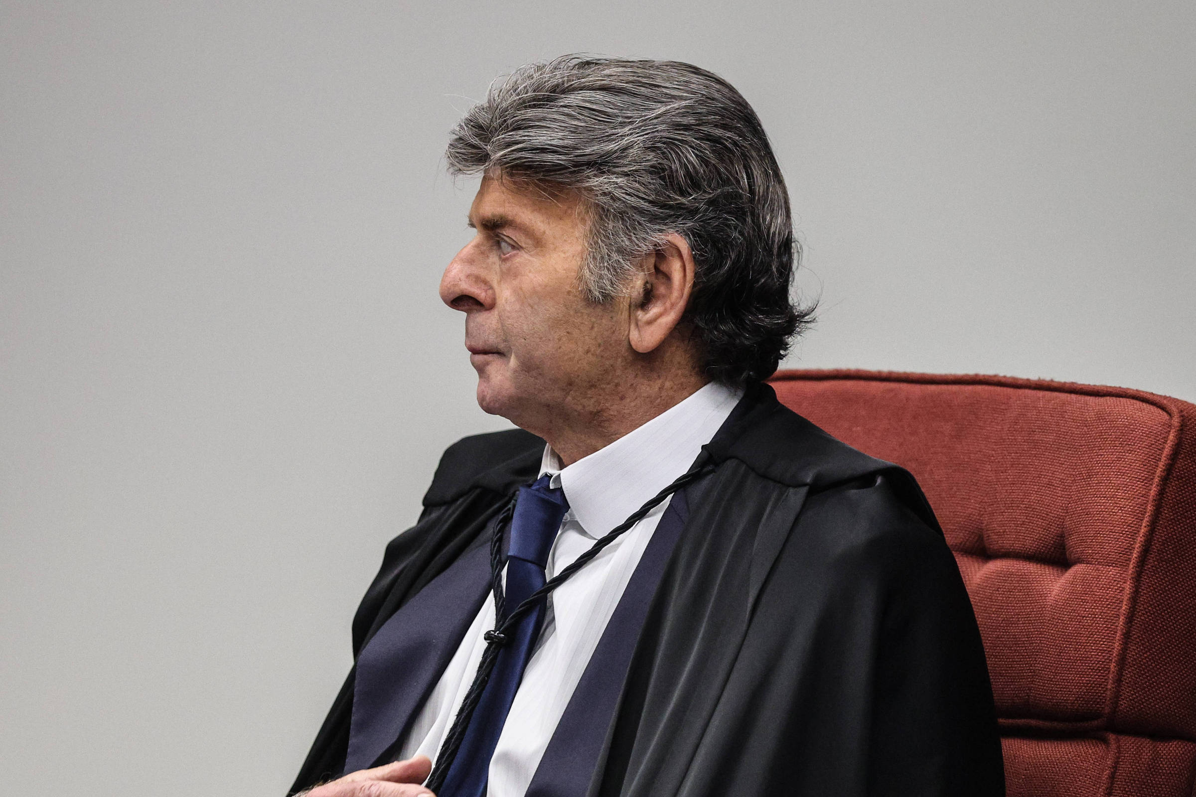 Fux Decide a Favor de Bolsonaristas em Votação Relacionada a Bolsonaro – 10/09/2025 – Poder