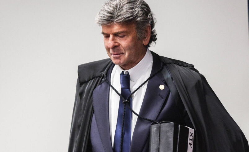 Conrado Hübner Mendes Revela Aposta Vencedora com Luiz Fux em 10 de Setembro de 2025