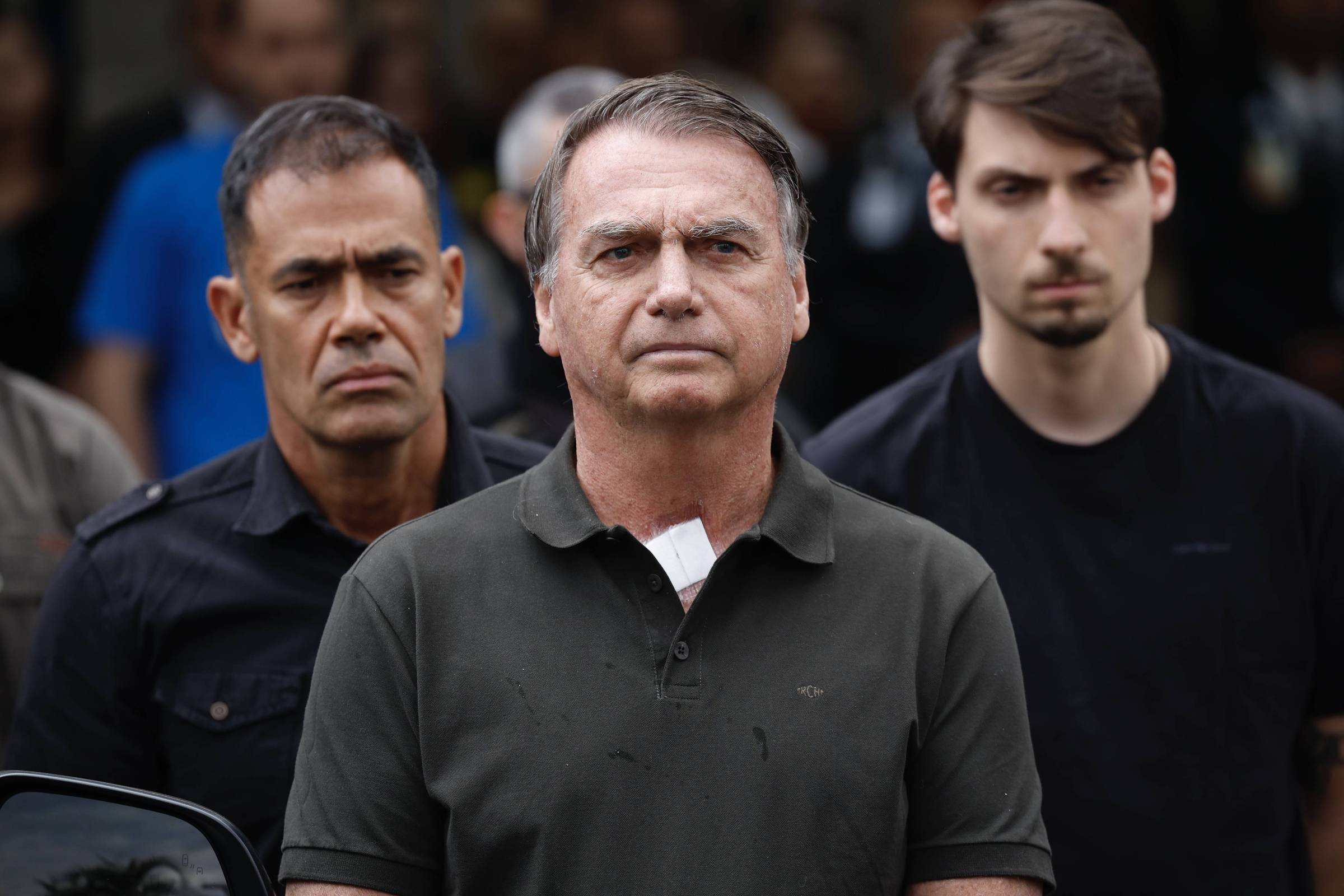 Bolsonaro Recebe Alta de Hospital Acompanhado por Escolta Após Diagnóstico de Anemia – 14/09/2025