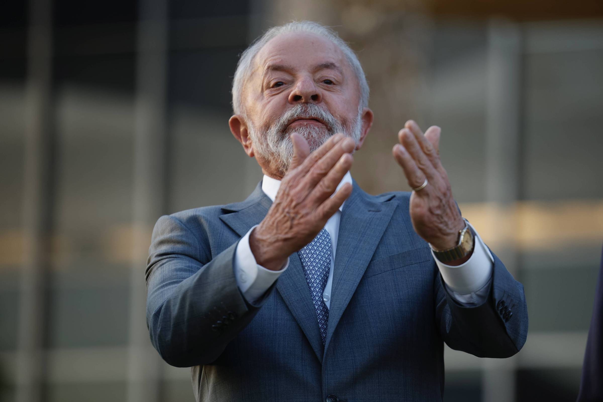 Pesquisa Quaest Revela que Lula Lidera em Todos os Cenários de Segundo Turno nas Eleições de 2025