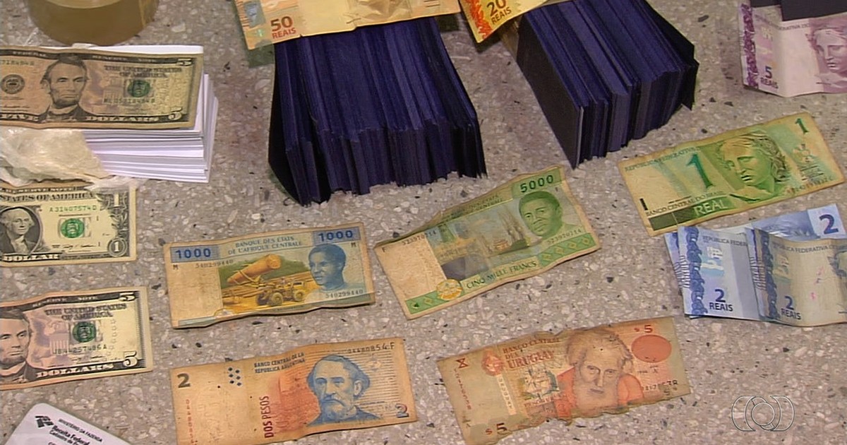 Prendem dupla de camaroneses tentando passar notas falsas em Goiânia