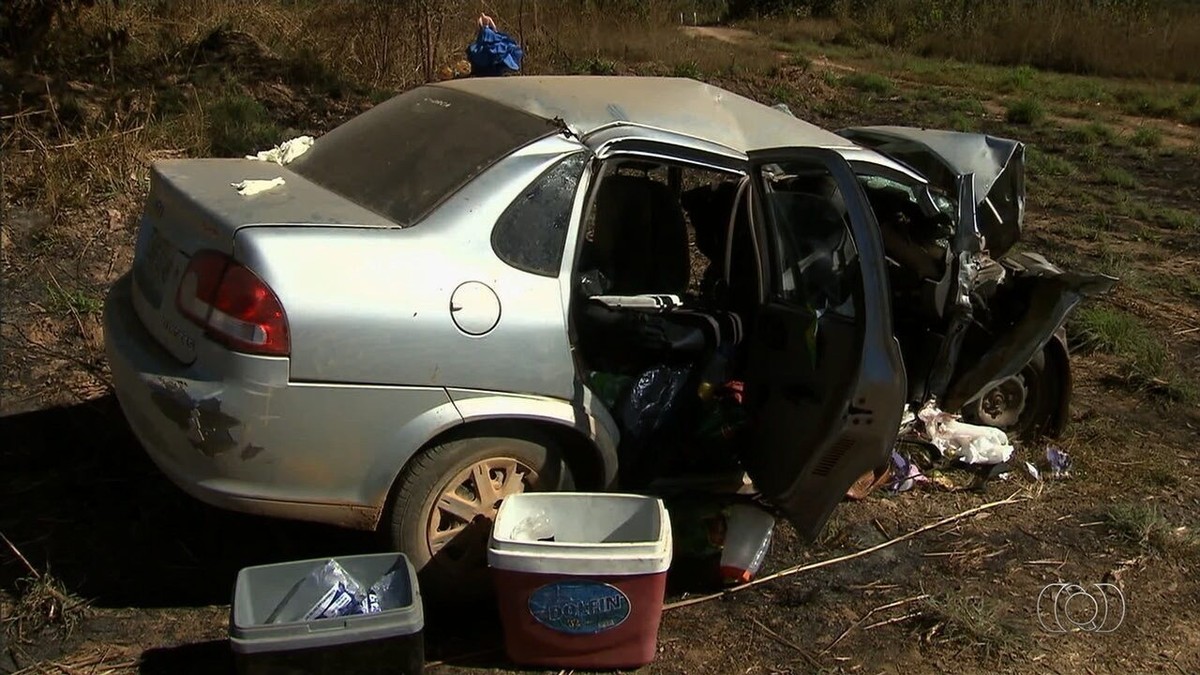 Motorista embriagado causa tragédia familiar na BR-080, Goiás