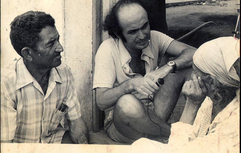 “Biógrafo Utiliza Inteligência Artificial para Recriar Imagem de Herzog 50 Anos Após Sua Morte” – 18/10/2025 – Poder