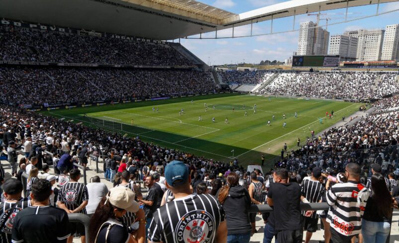 “Câmara Municipal de São Paulo pode aprovar venda de bebidas alcoólicas nos estádios” – 09/10/2025 – Painel