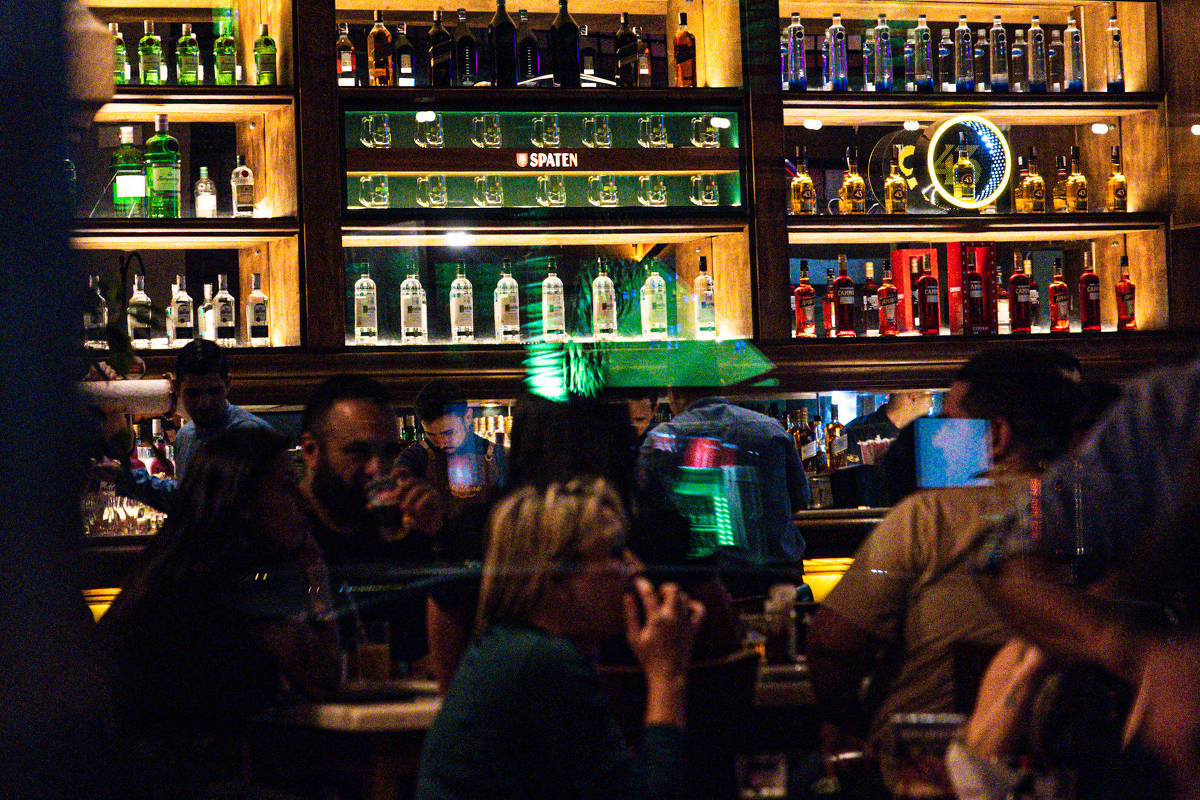 Desinformação sobre Metanol em Bebidas Impacta Economia no Brasil – 06/10/2025