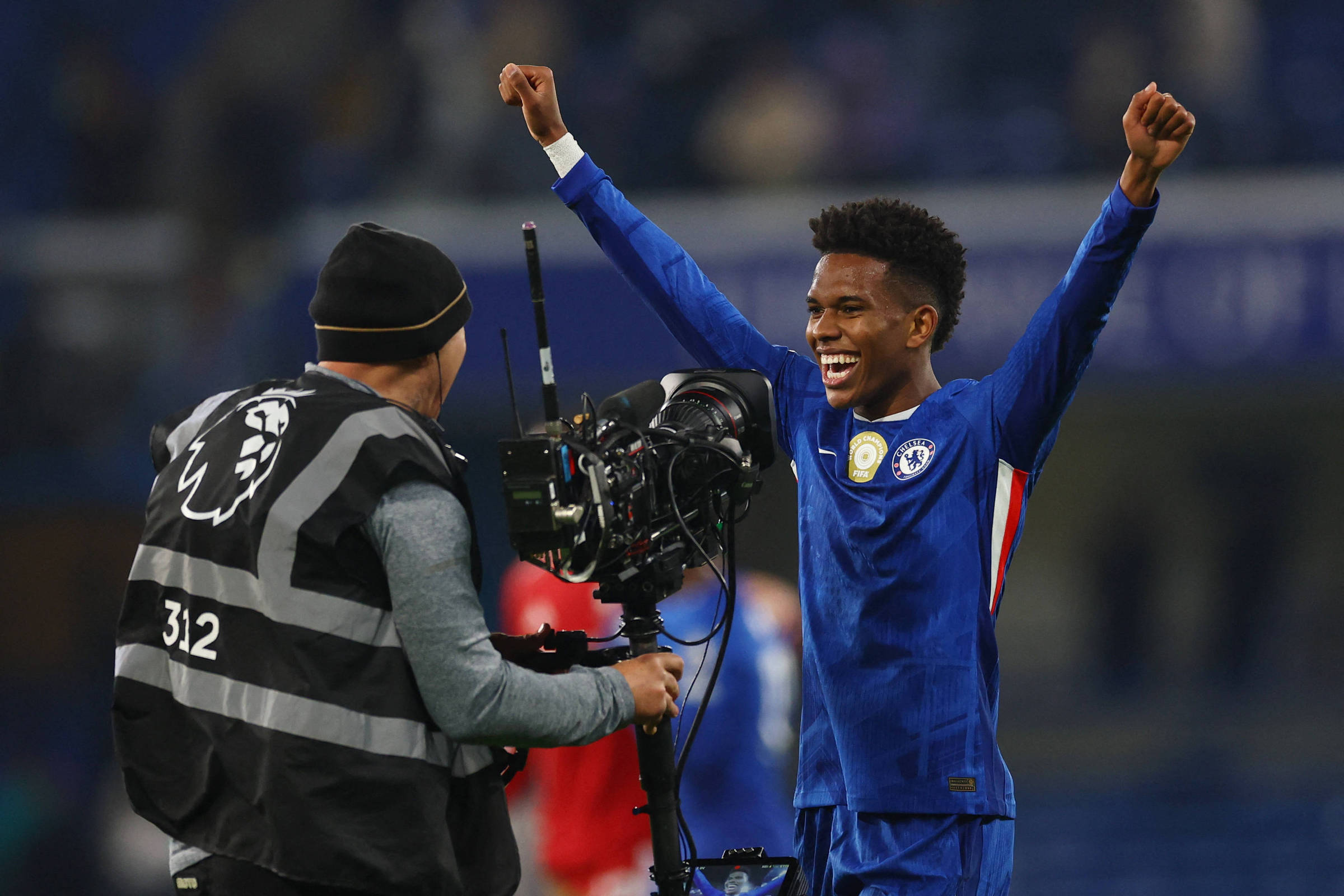 Estêvão em Destaque: Uma Análise da Performance do Atleta