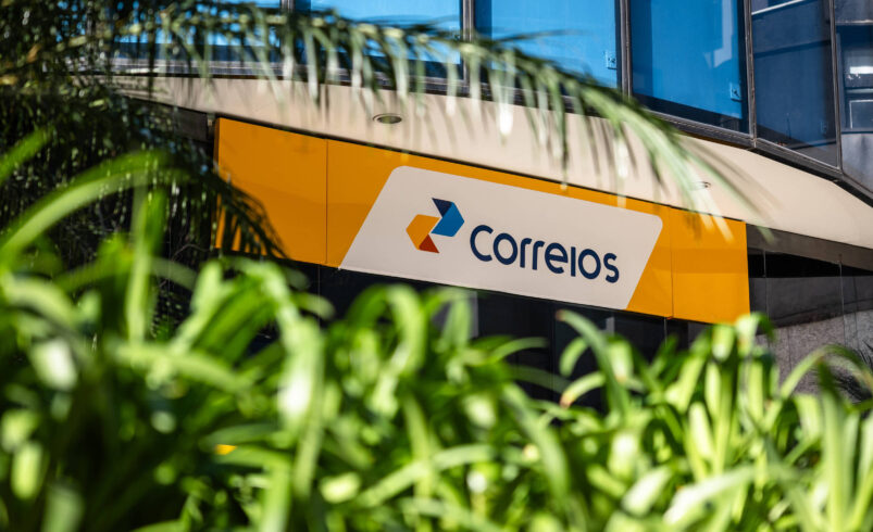 Correios: De Empresa Lucrativa a Débito de R$ 20 Bilhões em Análise de Elio Gaspari