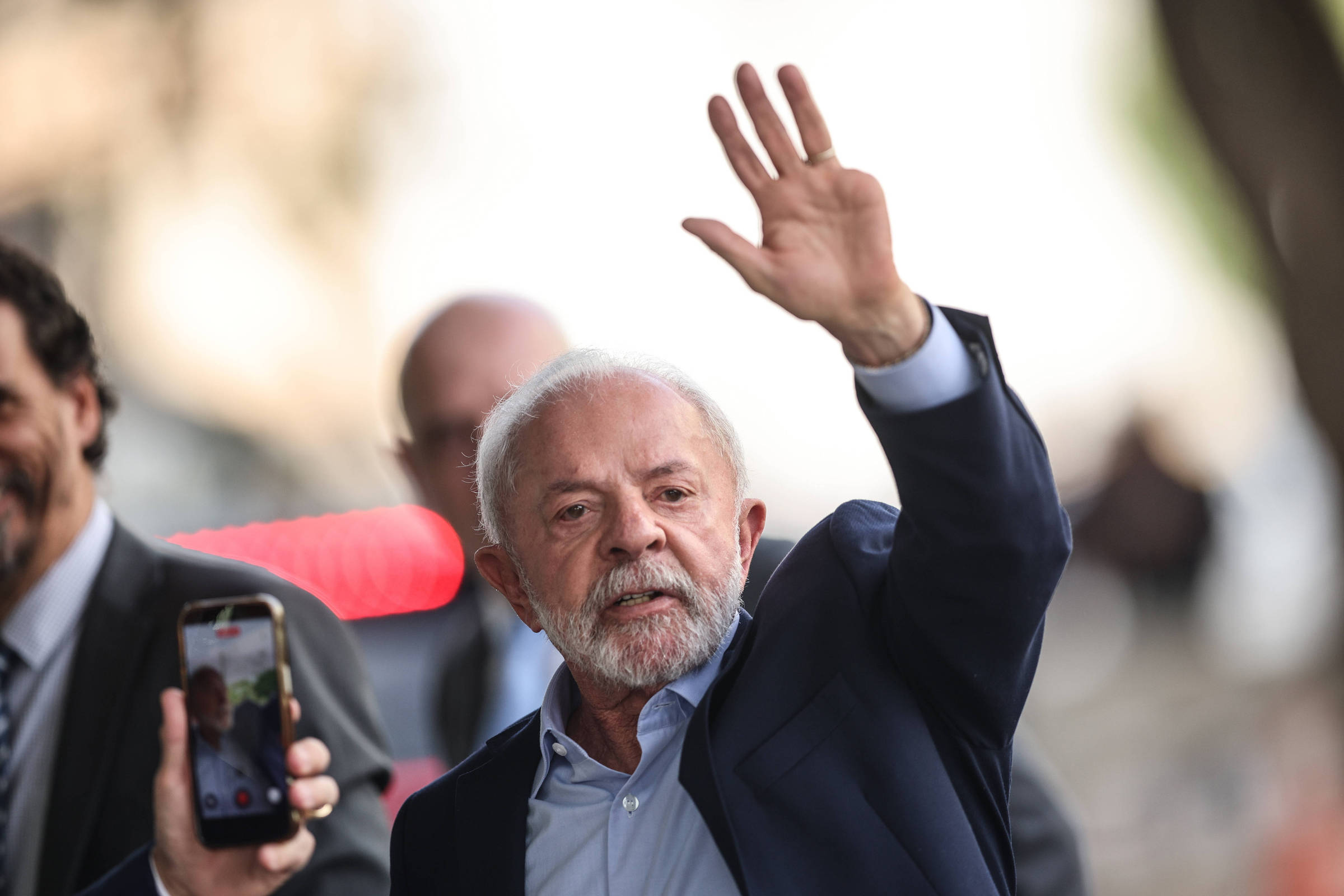 Lula afirma que a esquerda enfrenta dificuldades de diálogo com evangélicos – 16/10/2025 – Poder