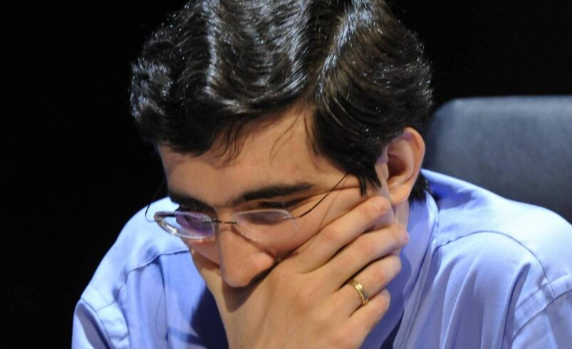 Daniel Naroditsky: Tristeza pela morte e polêmica de trapaça no xadrez – 22/10/2025 – Esporte