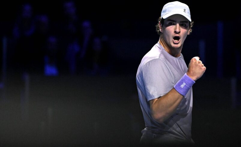 João Fonseca avança para as semifinais do ATP 500 ao vencer canadense – 24/10/2025 – Esporte