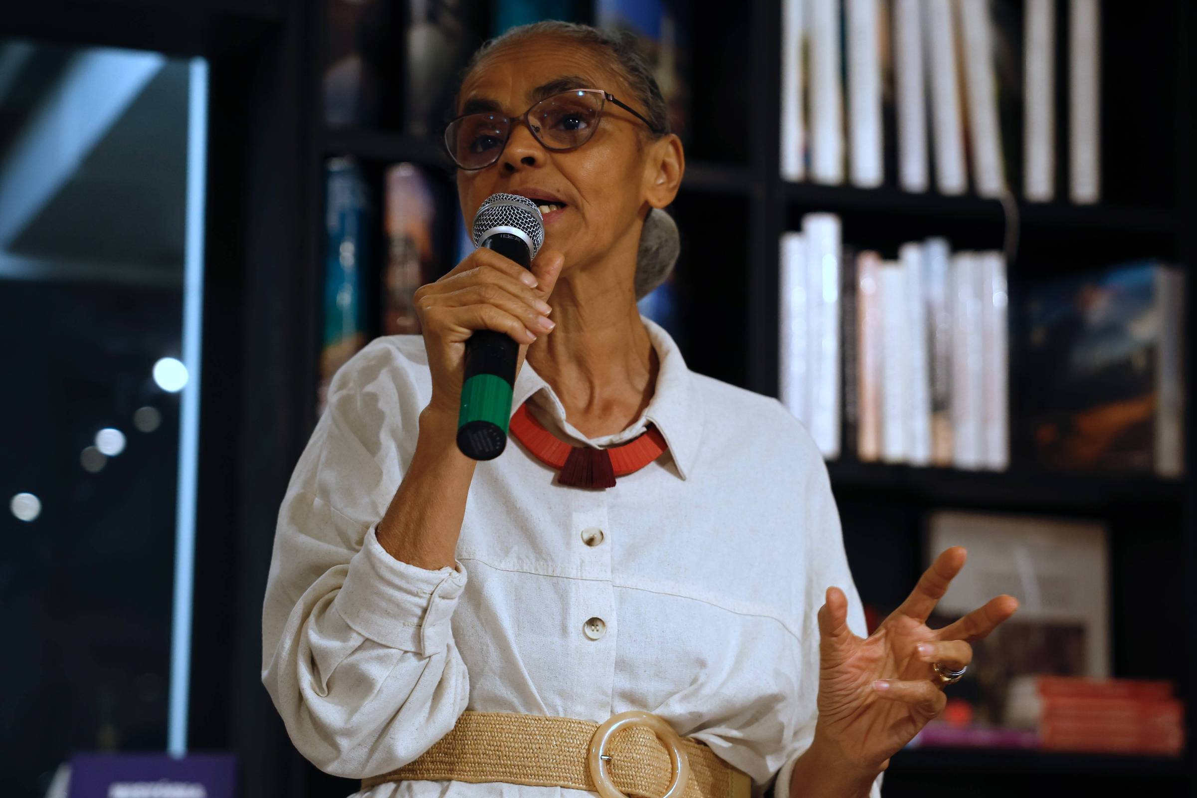 Marina Silva afirma que a desumanização persiste como desafio à democracia – 30/10/2025