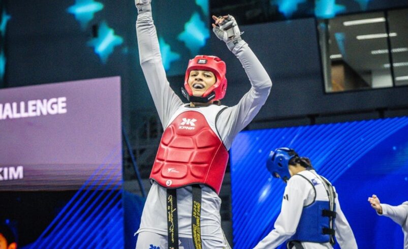 Maria Clara Pacheco conquista título mundial de taekwondo na China