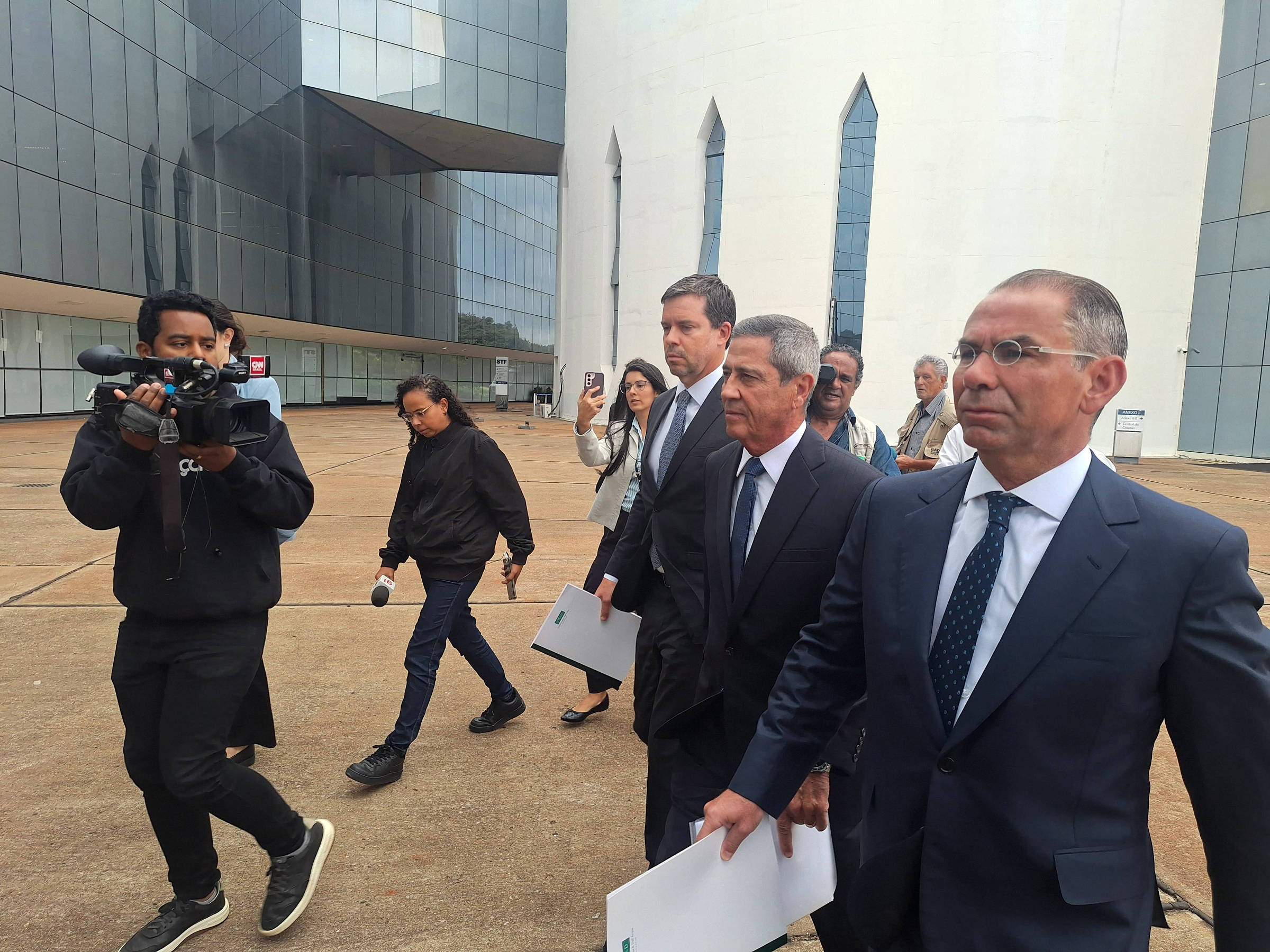 Braga Netto Anuncia Continuação de Recursos Contra Condenação em Brasília – 07/11/2025