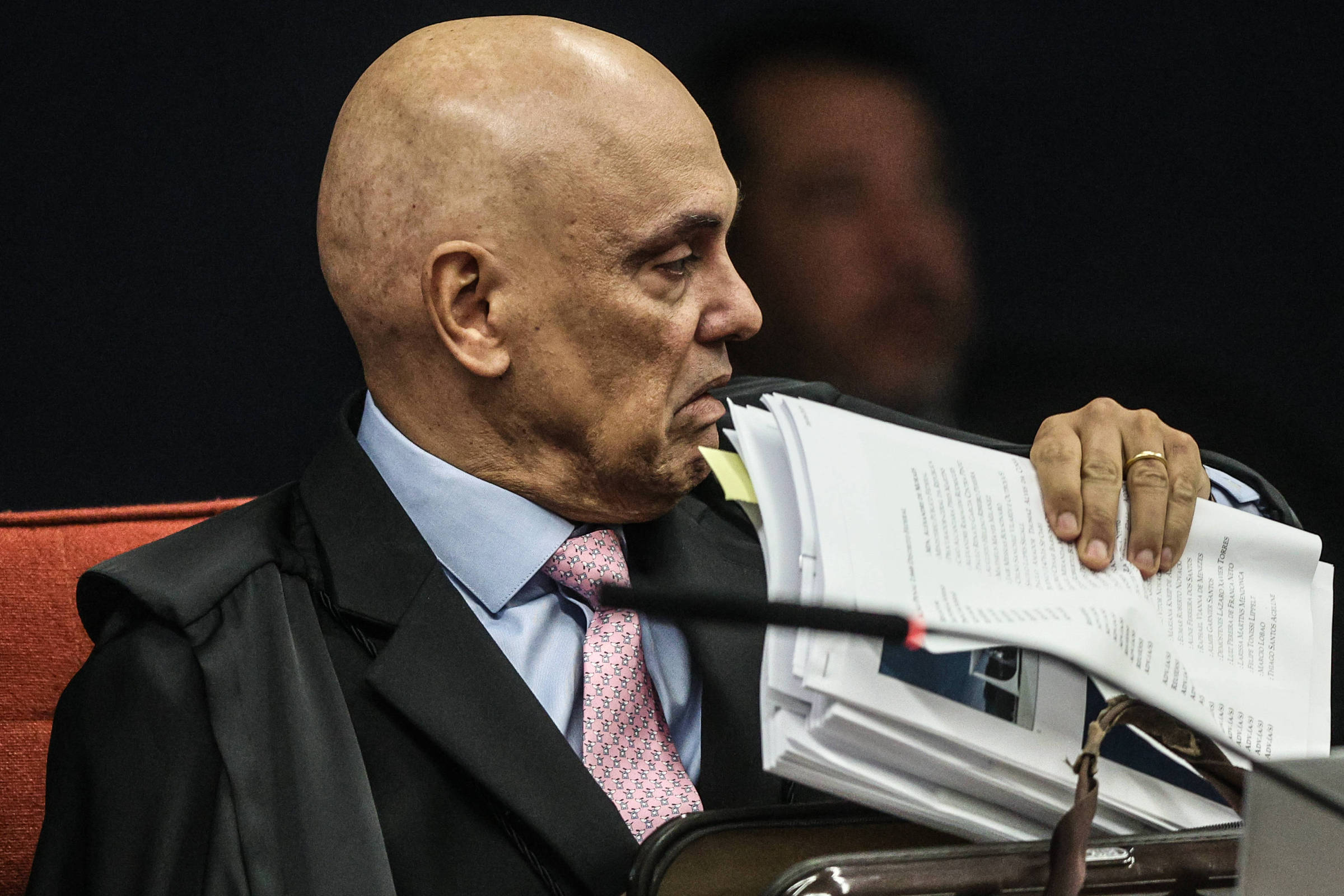 STF Analisa Caso de Jovens Acusados de Planejar Ataque a Alexandre de Moraes – 10/11/2025 – Poder