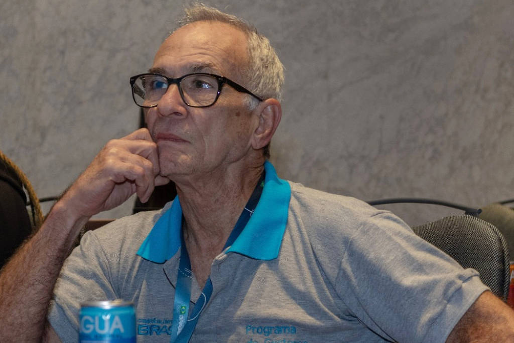 “Treinador Cubano Contribui para a Evolução do Boxe Brasileiro” – 07/11/2025 – Cotidiano