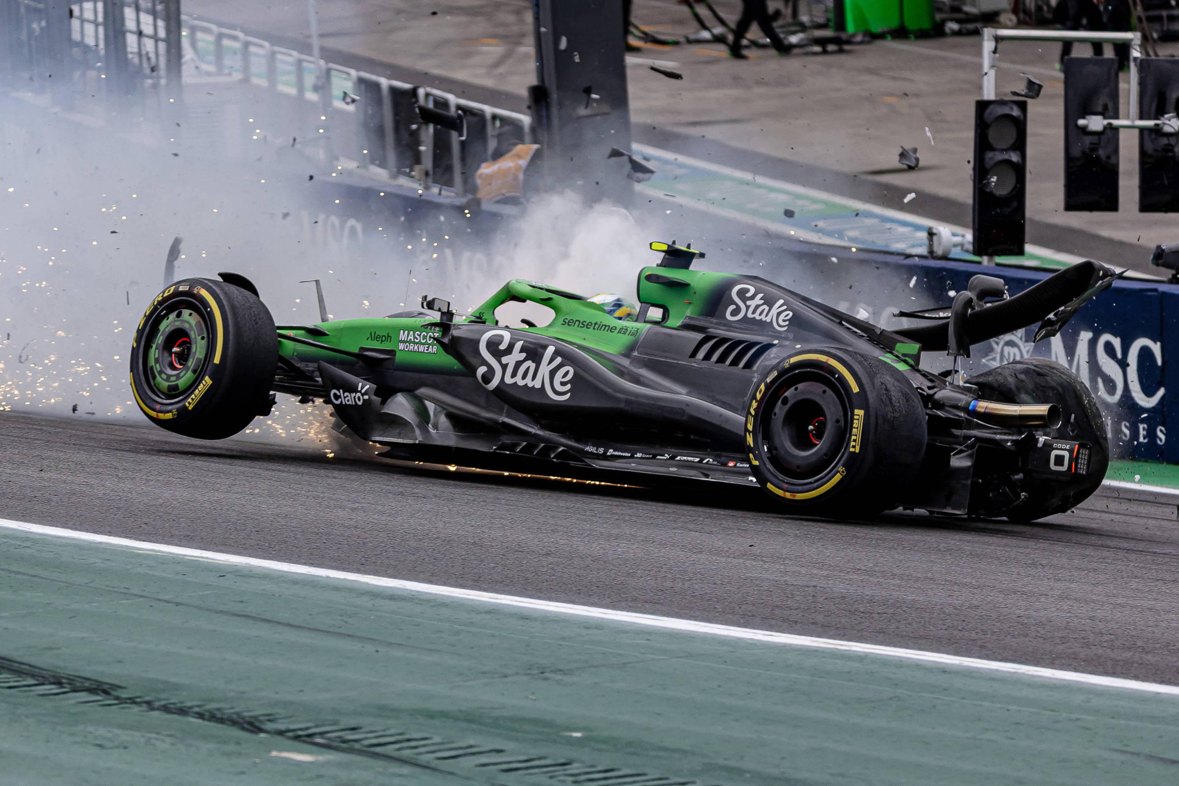Bortoleto é desclassificado da qualificação após acidente na corrida sprint – 08/11/2025 – Esporte